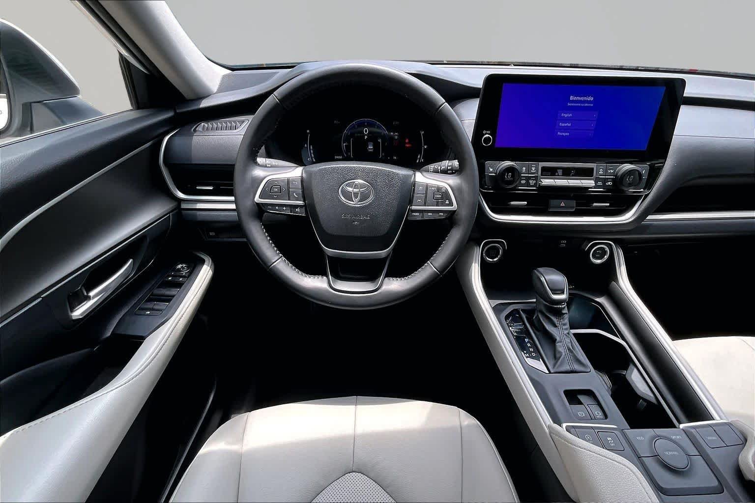 Used 2024 Wind Chill Pearl Toyota XLE image 6