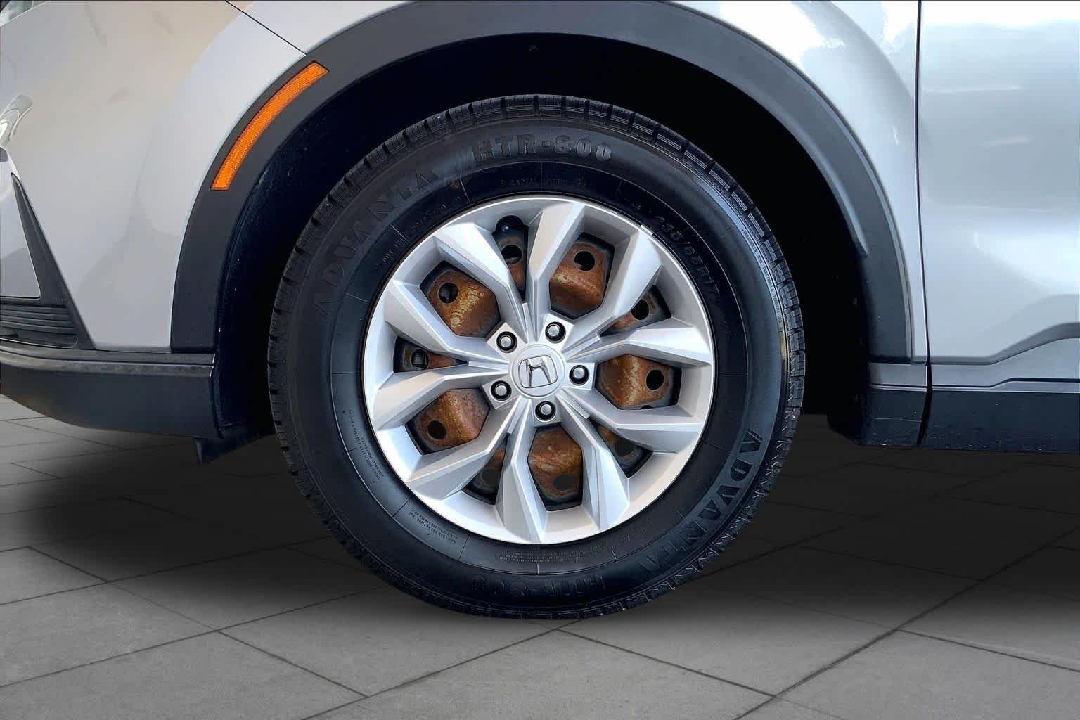 2024 Honda CR-V LX - Photo 11
