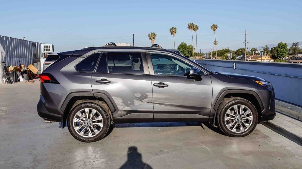 Used 2023 Magnetic Gray Metallic Toyota XLE Premium image 13