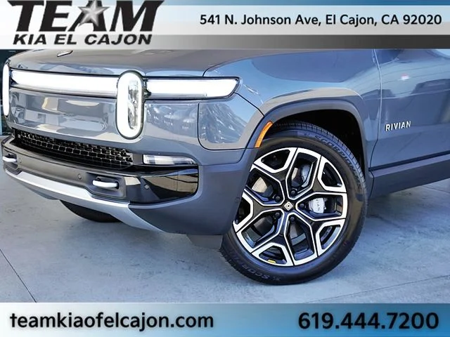 Used 2026  Rivian  image 3