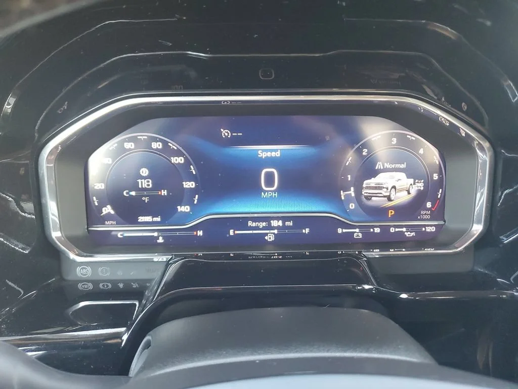 Used 2024 Summit White Chevrolet RST image 34