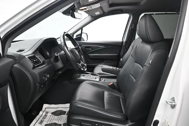 Used 2022 White Honda Special Edition image 9