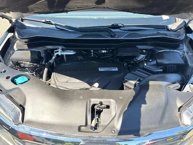 Used 2016 Lunar Silver Metallic Honda EX-L image 30