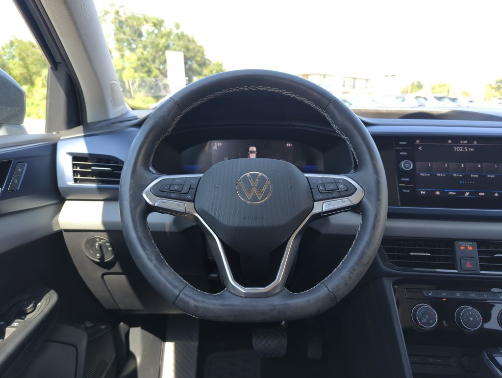 Used 2023 Gray Volkswagen 1.5T SE image 17