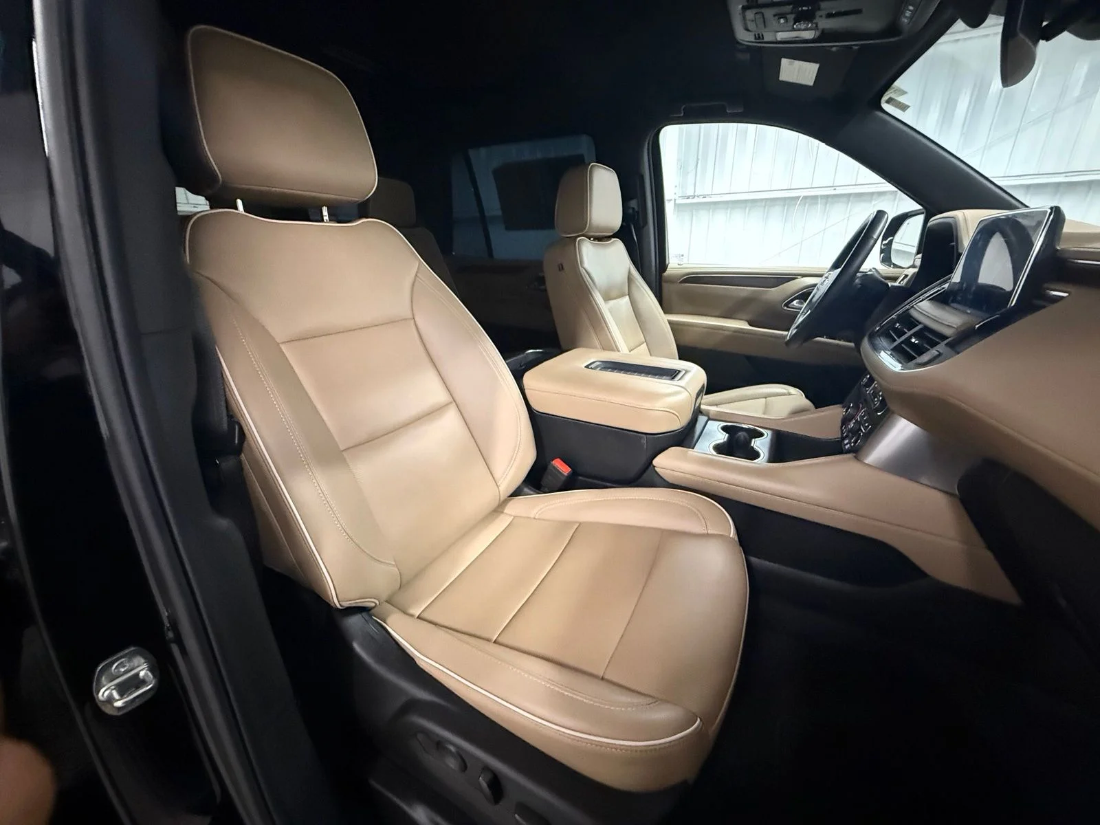 Used 2024 Black Chevrolet Premier image 27