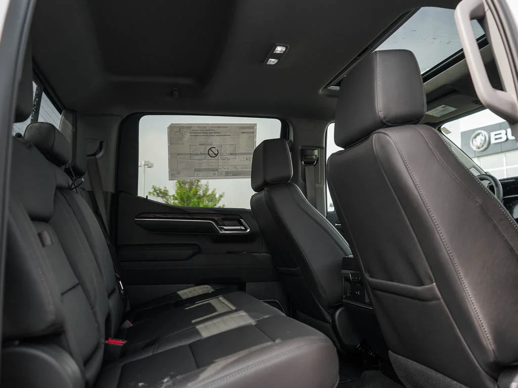 2026 GMC Sierra 1500 SLT - Photo 10