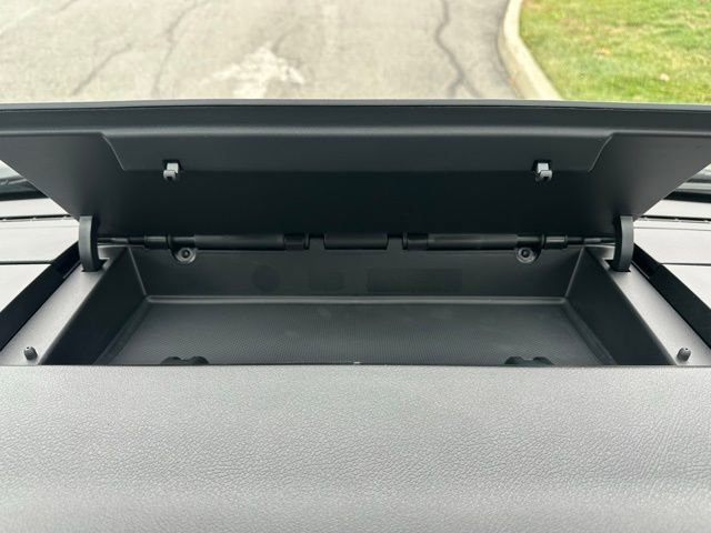 New 2026 Jet Black Mercedes-Benz 4500 image 65