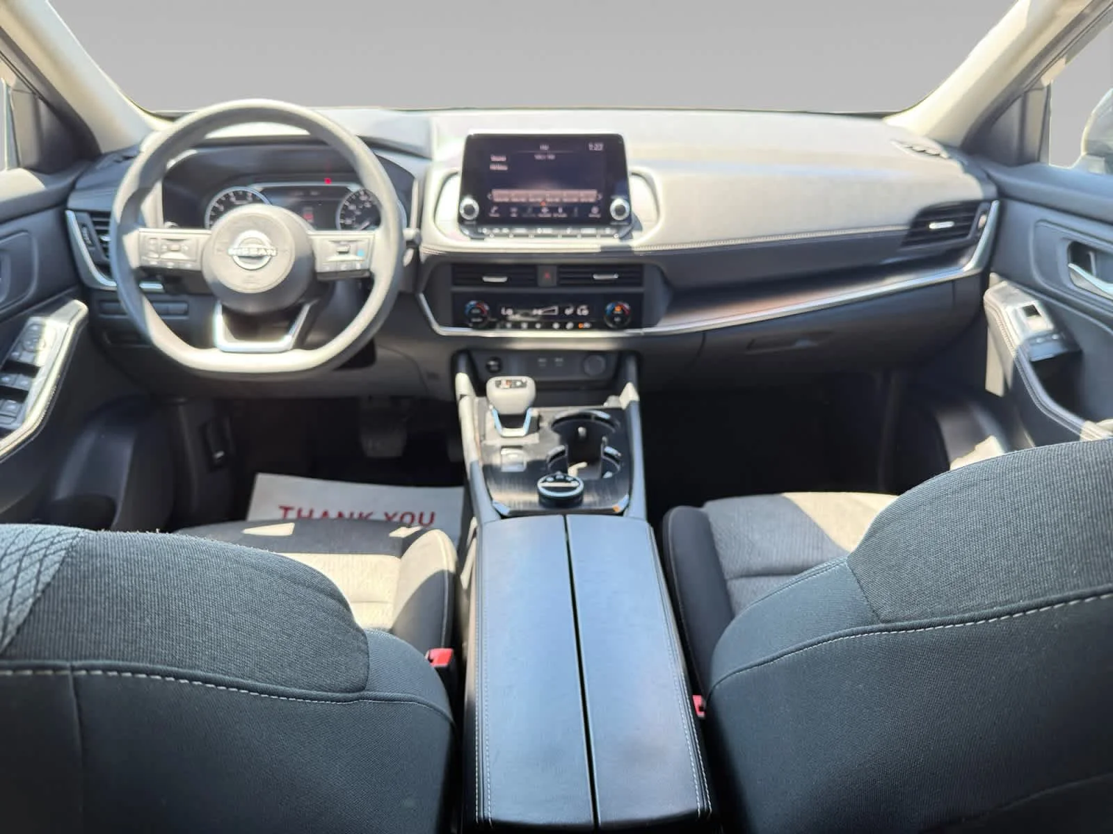 2024 Nissan Rogue SV - Photo 21