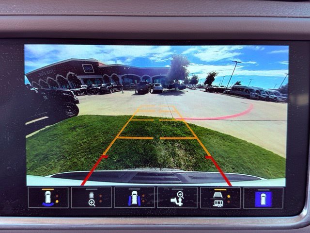 Used 2024 White GMC Denali image 22