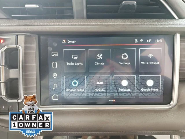 Used 2023 White GMC Denali image 32