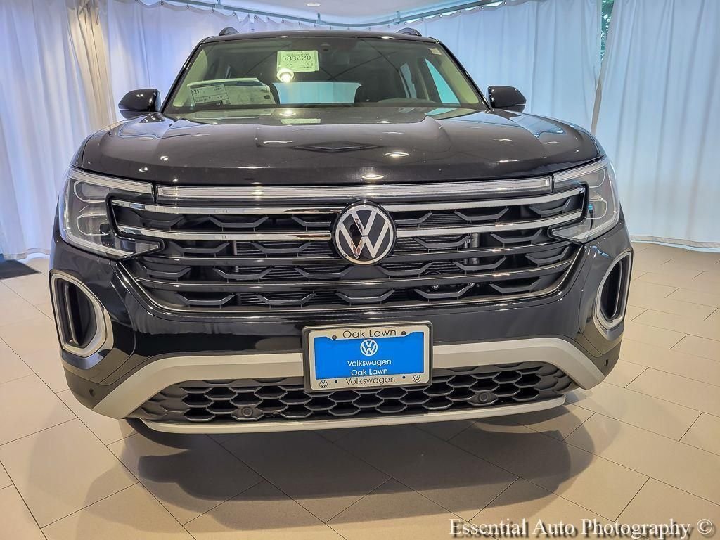 New 2026 Deep Black Pearl Volkswagen 2.0T Peak Edition image 2