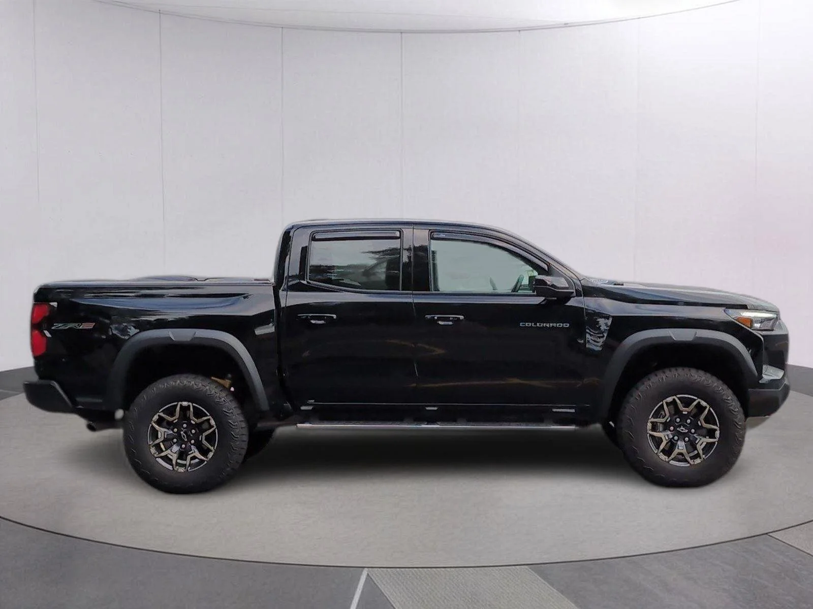 Used 2024 Black Chevrolet ZR2 image 7
