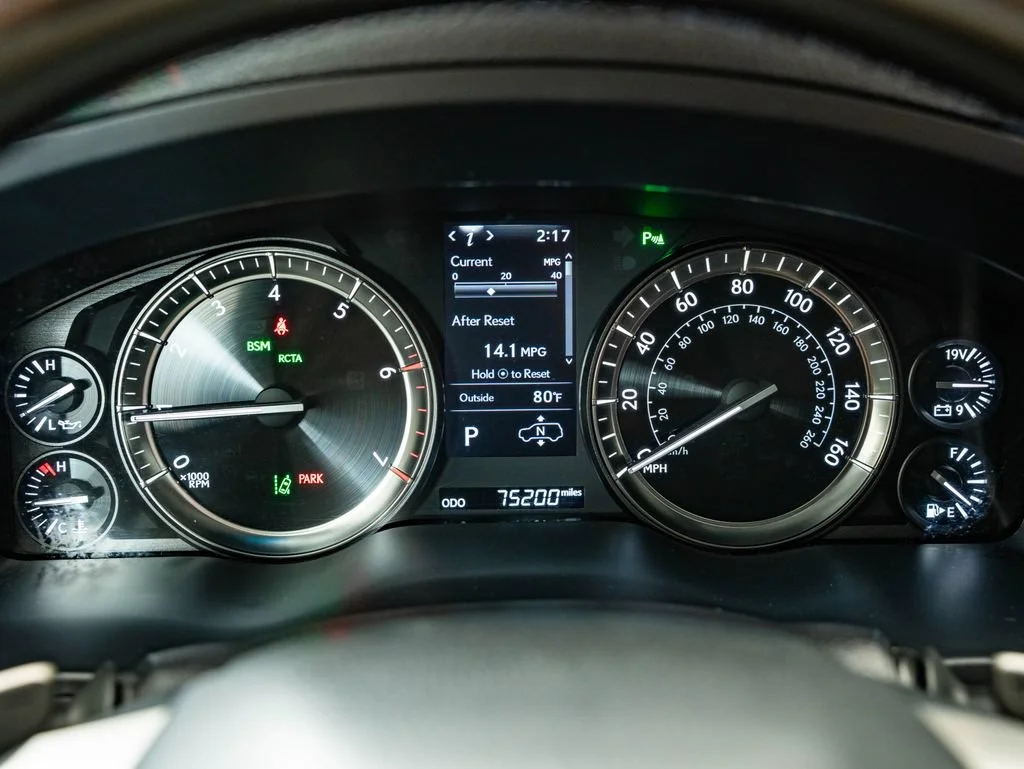 Certified Used 2021 Atomic Silver Lexus 570 image 32