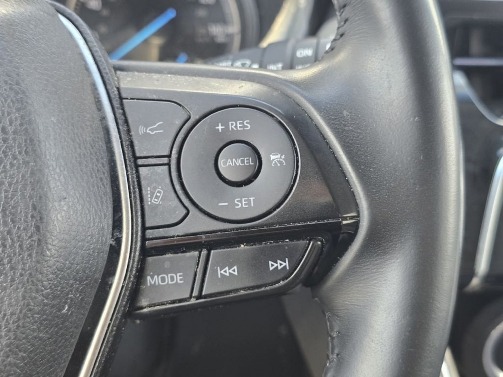 Used 2024 Titanium Toyota XLE image 29