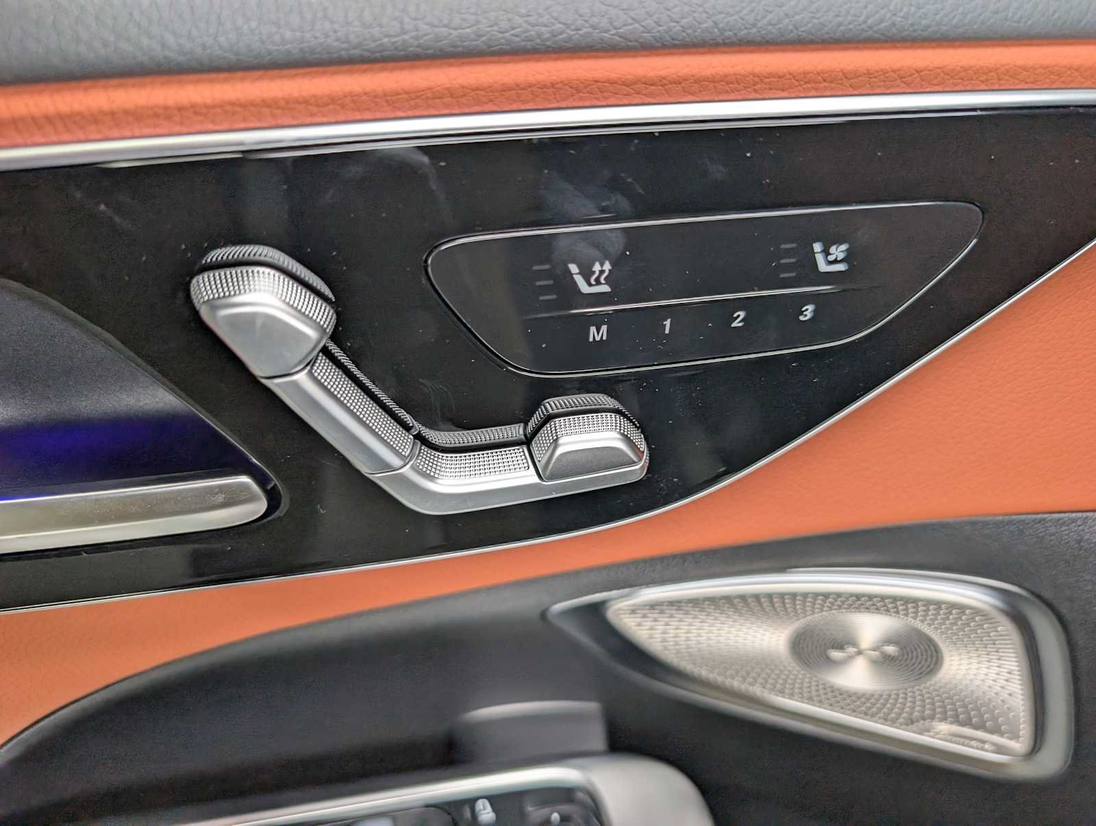 New 2026 Twilight Blue Metallic Mercedes-Benz C 300 image 30