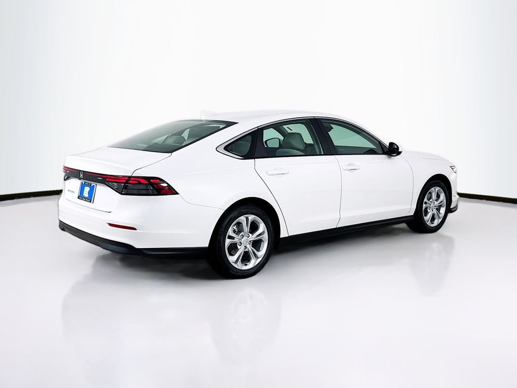 New 2026 Platinum White Pearl Honda LX image 8