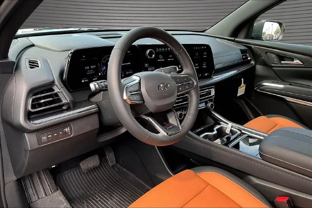 2027 Chevrolet Traverse Z71 - Photo 7