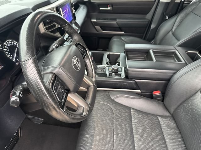 Used 2023 White Toyota SR5 image 18