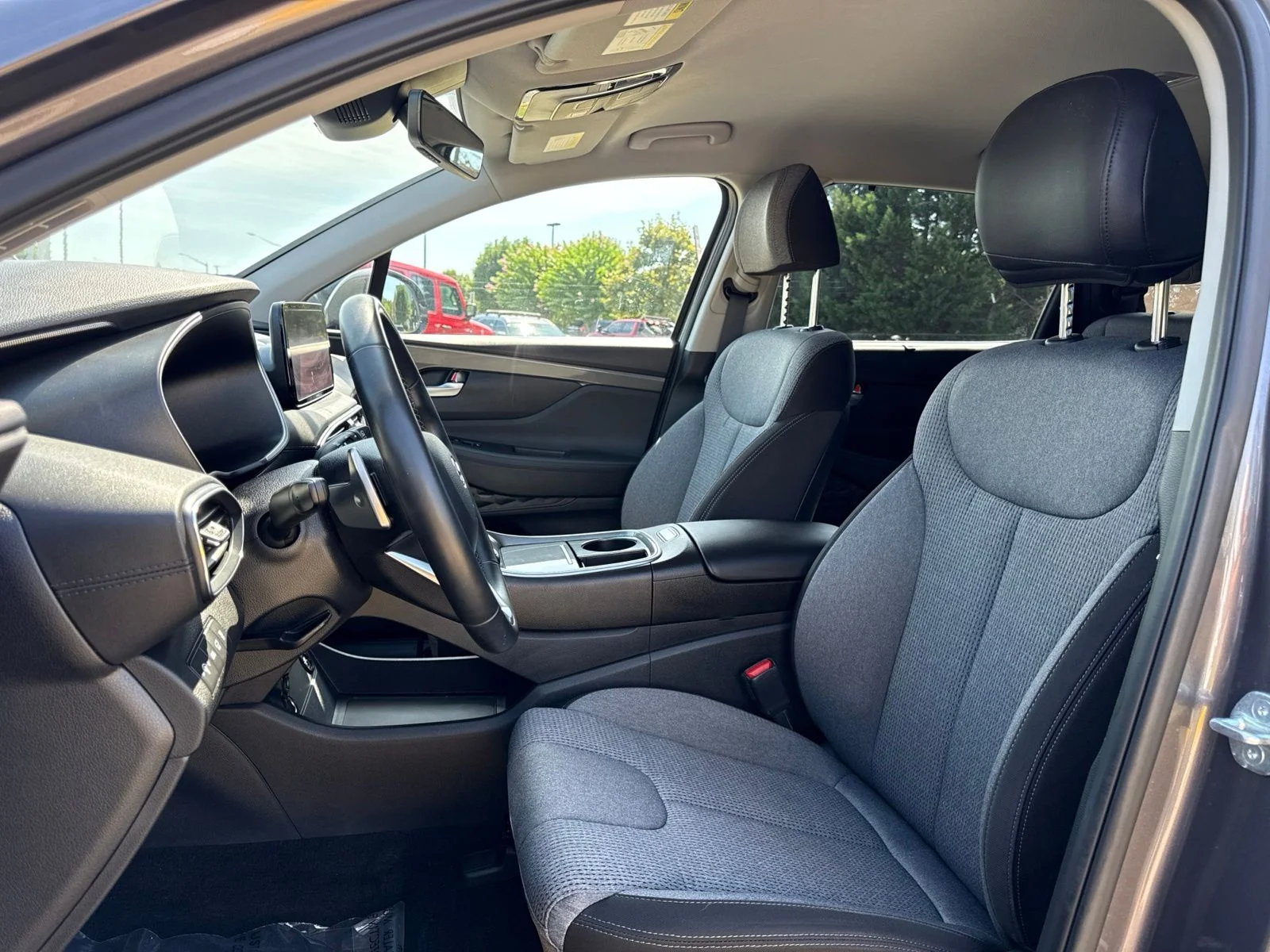 Used 2023 Gray Hyundai SEL Convenience image 10