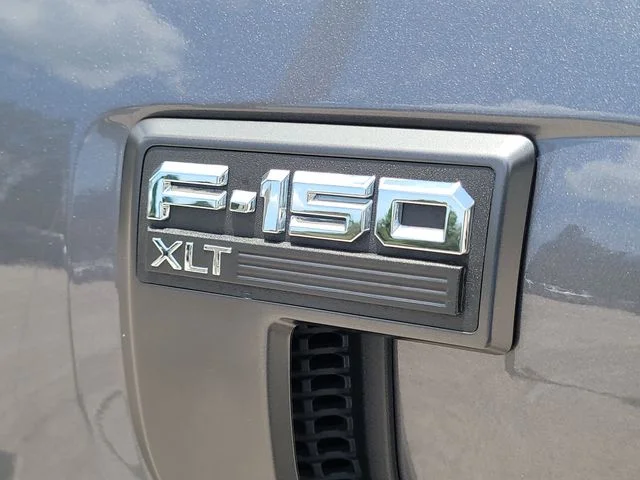 Used 2023 Gray Ford XLT image 9