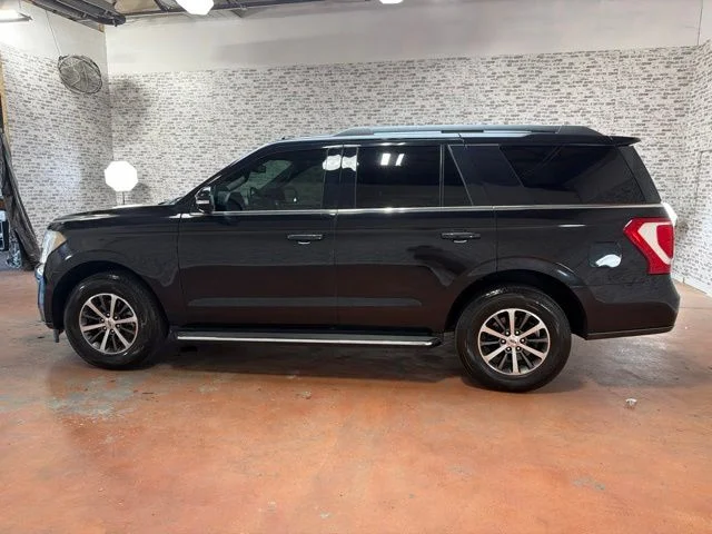 Used 2019 Agate Black Metallic Ford XLT image 4