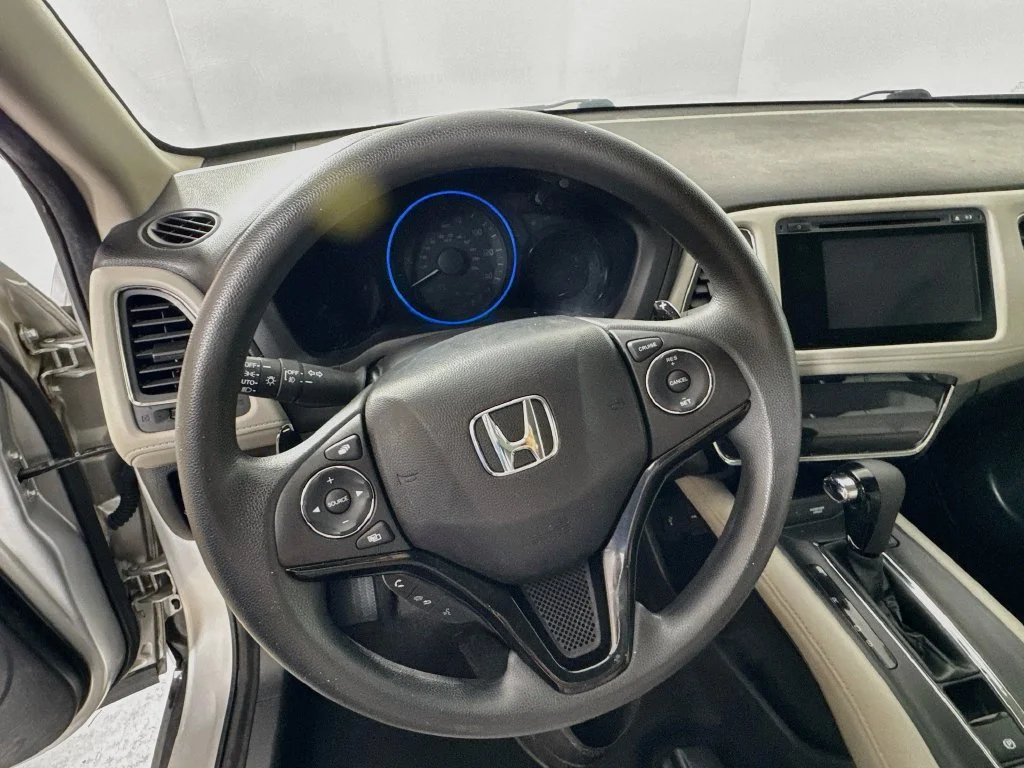 Used 2016 Silver Honda EX image 11