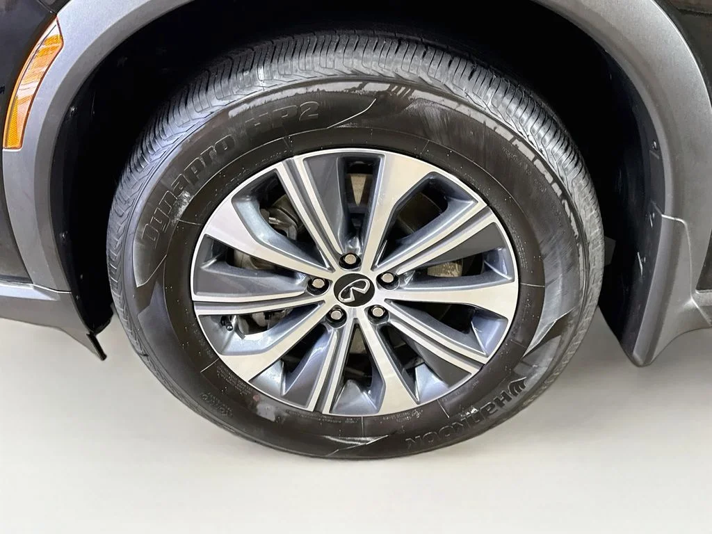 Certified Used 2026 Black INFINITI PURE image 45
