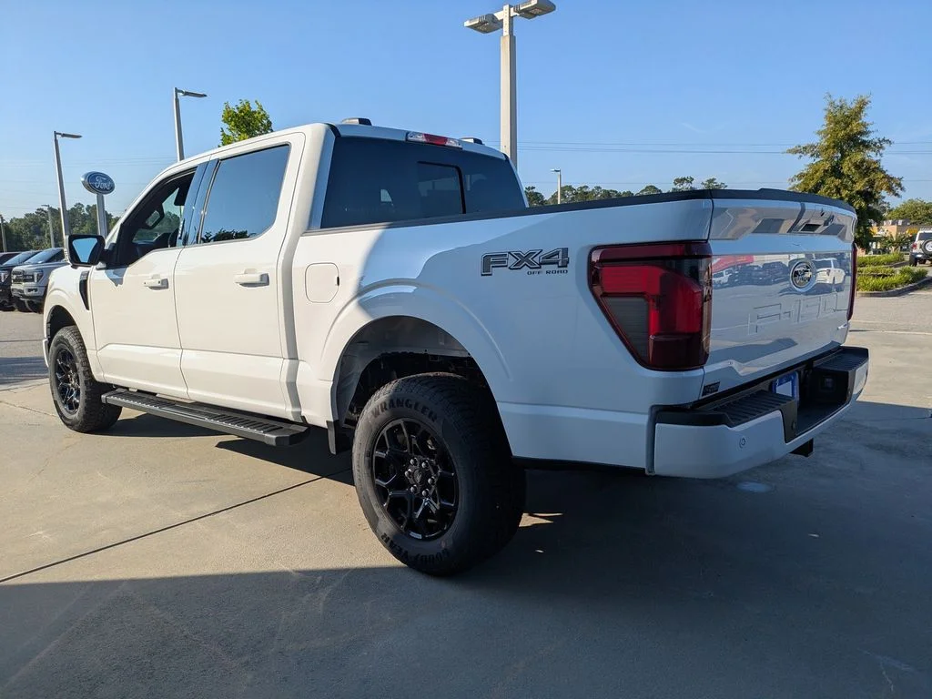 New 2026 Oxford White Ford XLT image 6