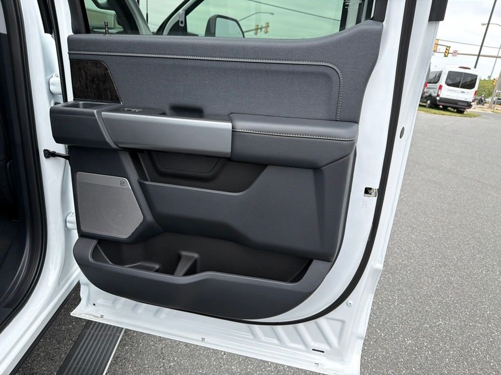 New 2026 Oxford White Ford F-250® Lariat® image 27