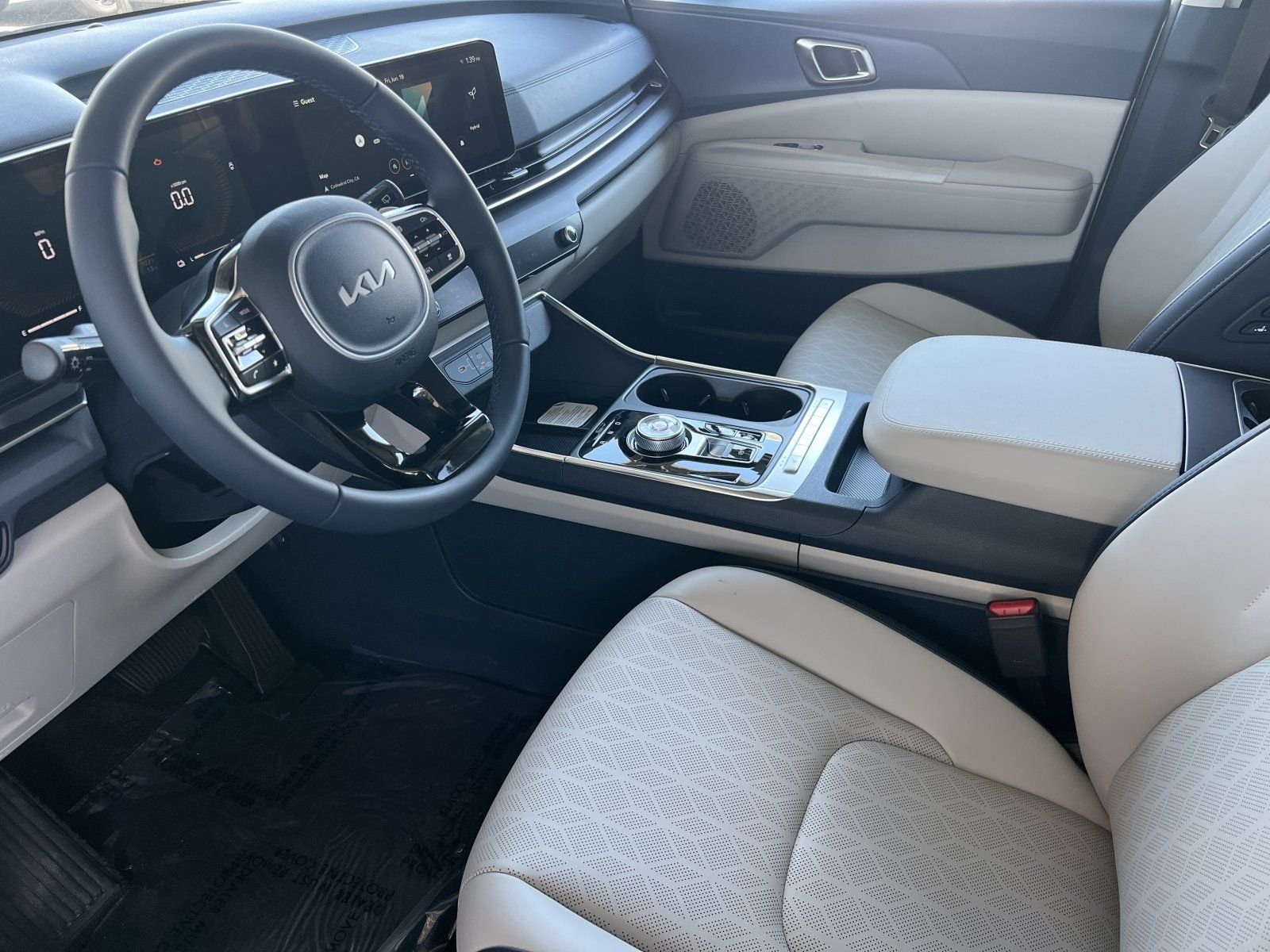 New 2026 Ivory Silver Kia EX image 9