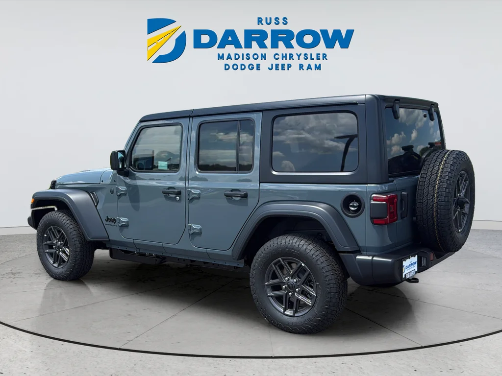 New 2026 Anvil Clear-Coat Exterior Paint Jeep Sport S image 3