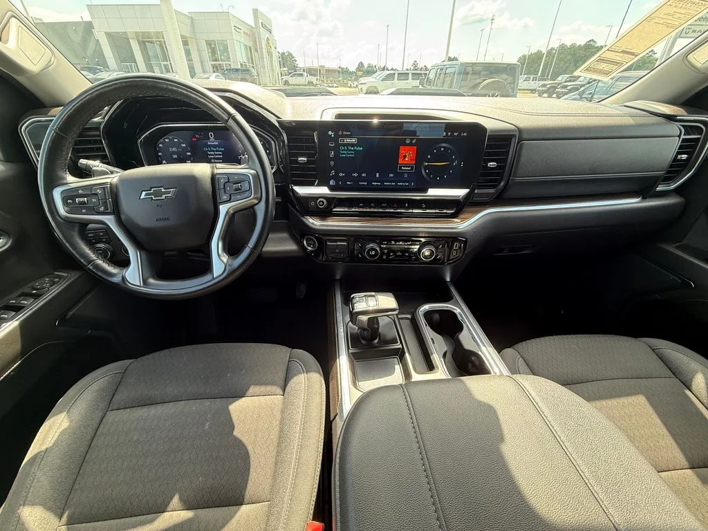 Used 2024 White Chevrolet LT Trail Boss image 7