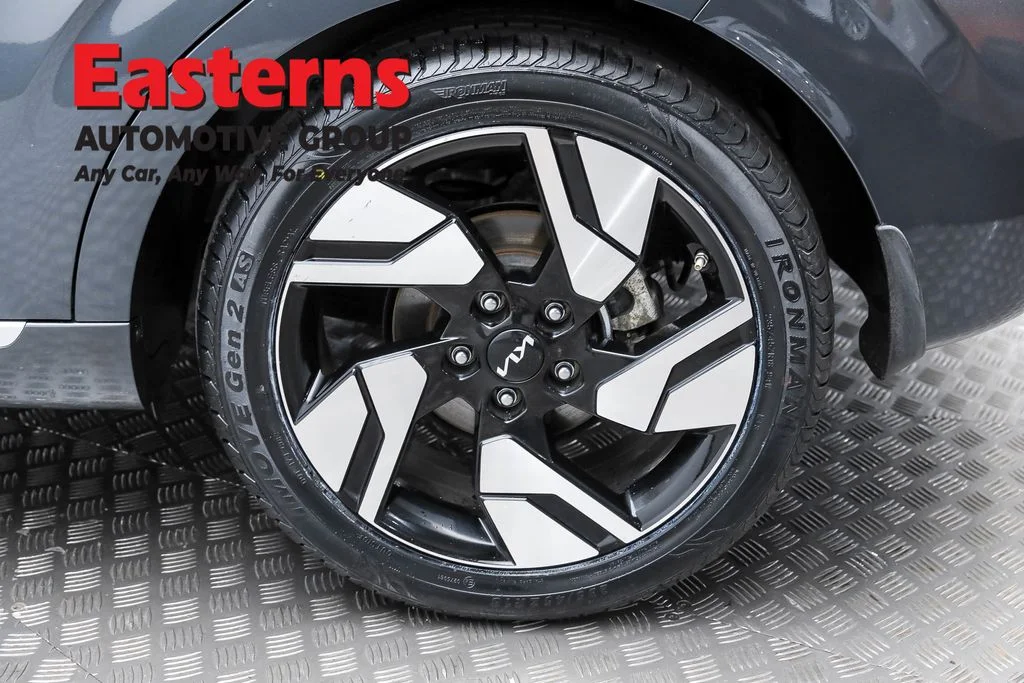 Used 2024  Kia GT-Line image 8