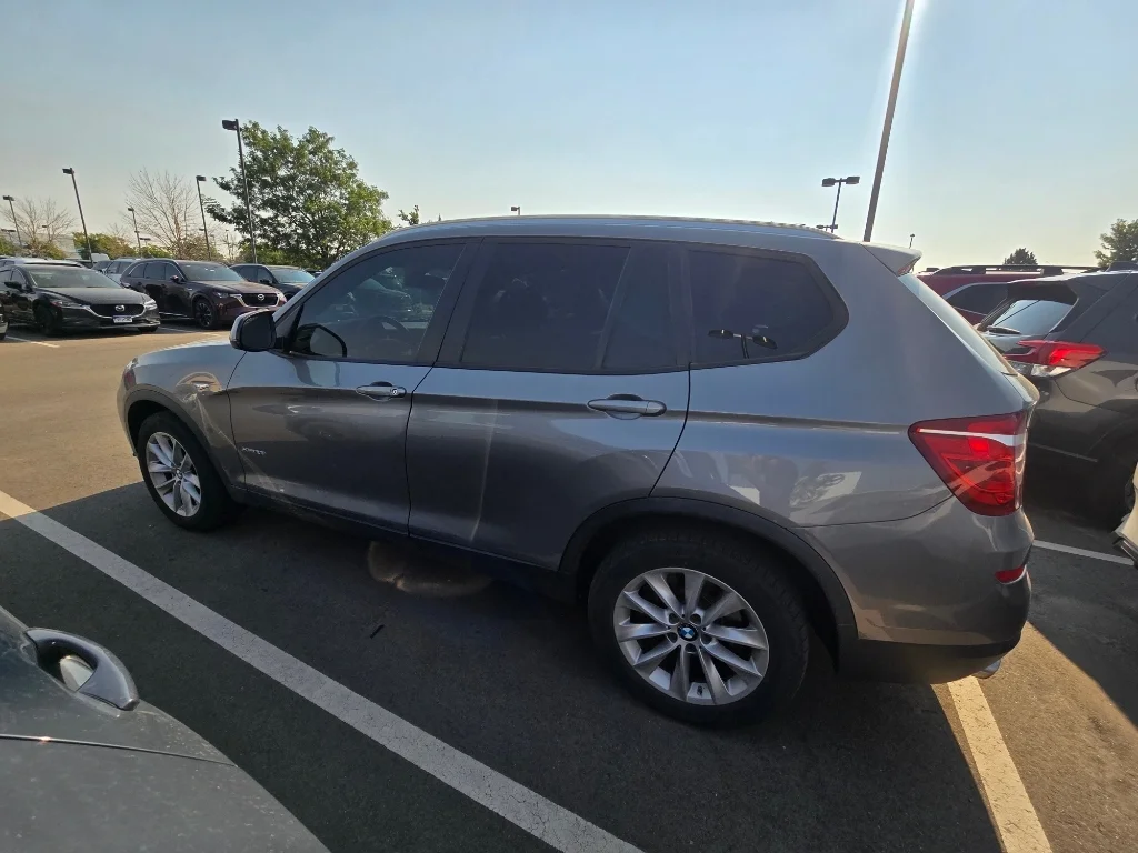 Used 2017 Space Gray Metallic BMW xDrive28i image 20