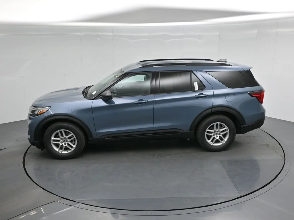 New 2026 Vapor Blue Metallic Ford Active image 41