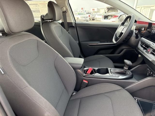 2026 Kia K4 LXS - Photo 16