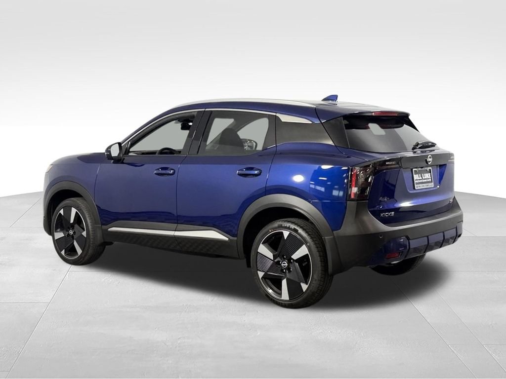 Used 2025 Deep Blue Pearl Nissan SR image 7