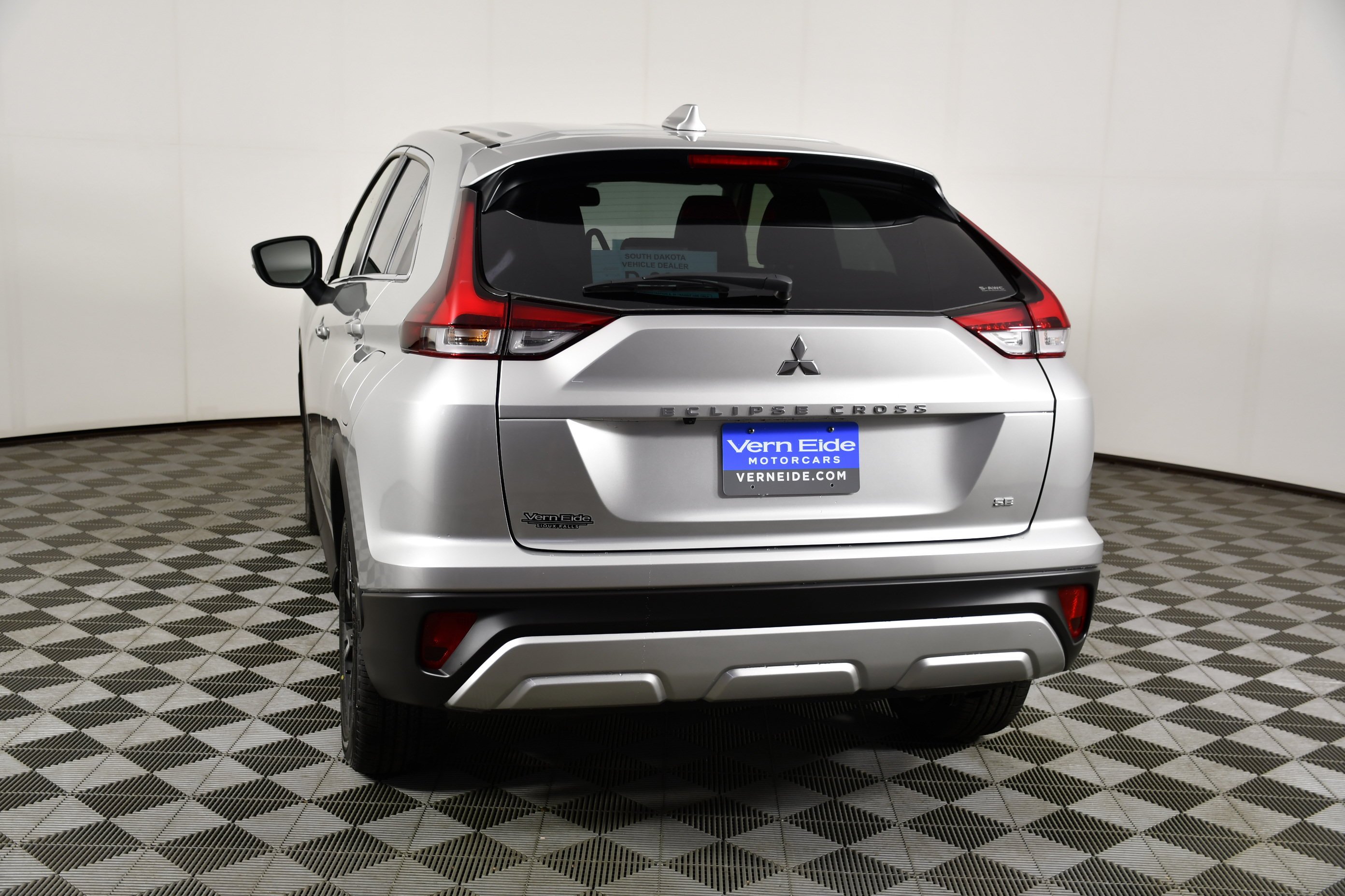 New 2026 Alloy Silver Metallic Mitsubishi SE 1.5T S-AWC image 7