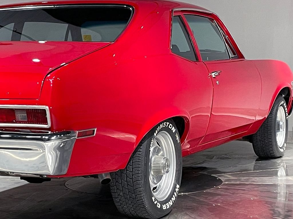 Used 1972 Red Chevrolet  image 32