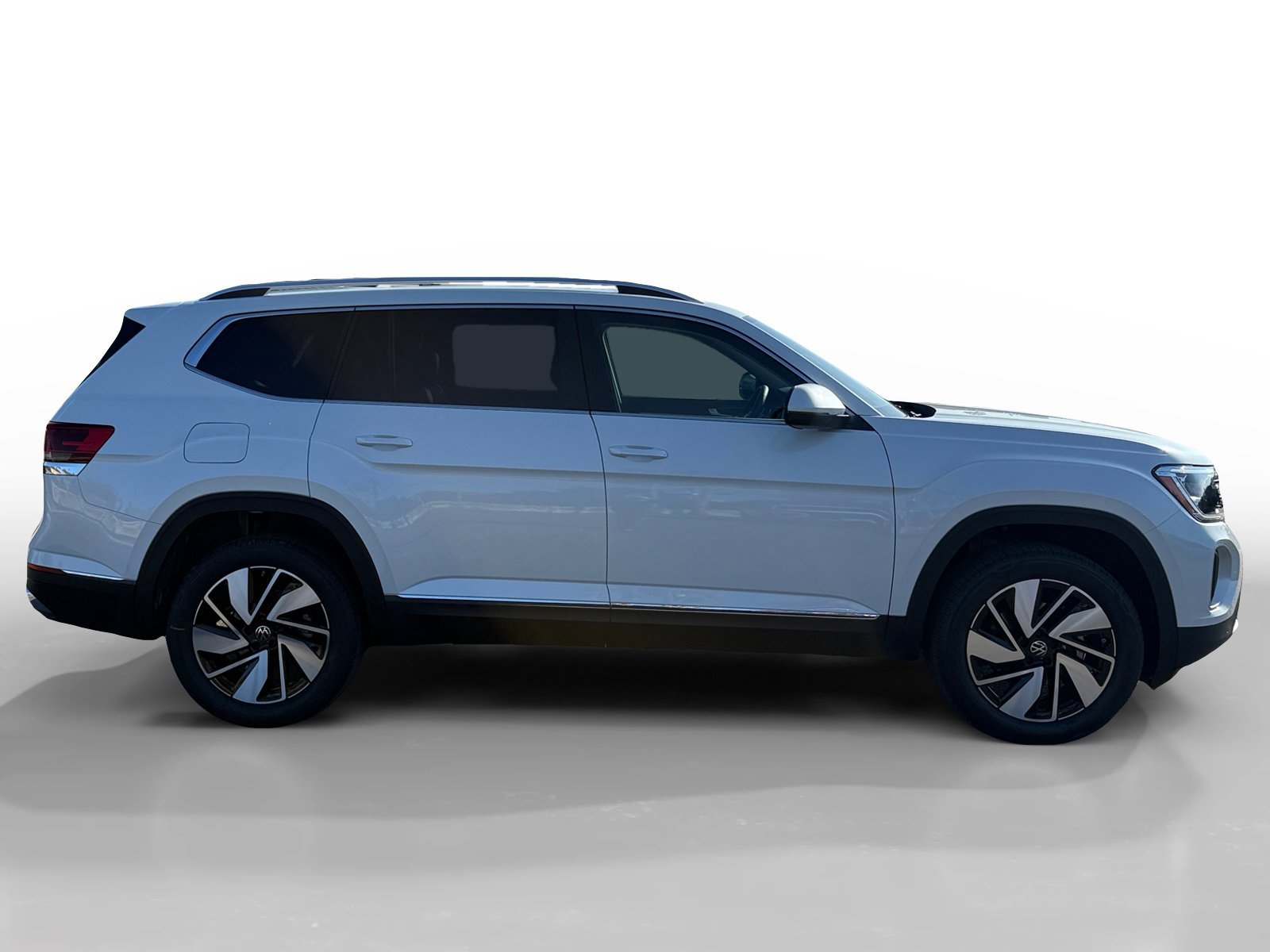New 2026 Opal White Pearl Volkswagen 2.0T SEL image 6
