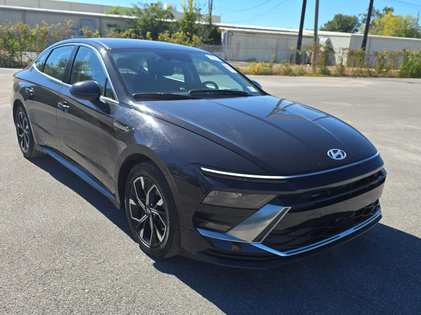 Used 2025 Carbon Blue Hyundai SEL image 1