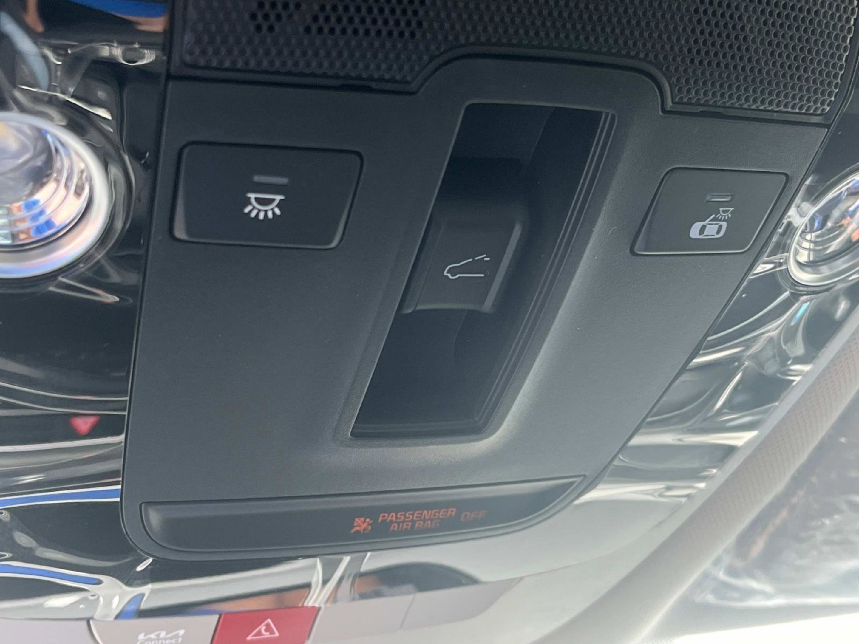 New 2025 Yacht Blue Kia EX image 28