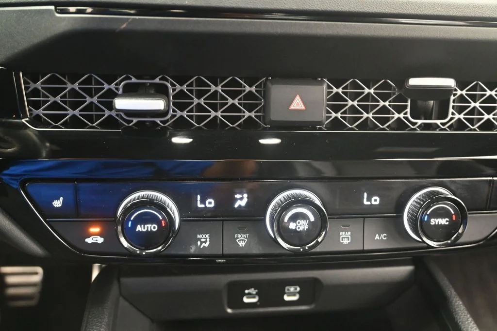 Used 2024 Solar Silver Metallic Honda Sport-L image 19