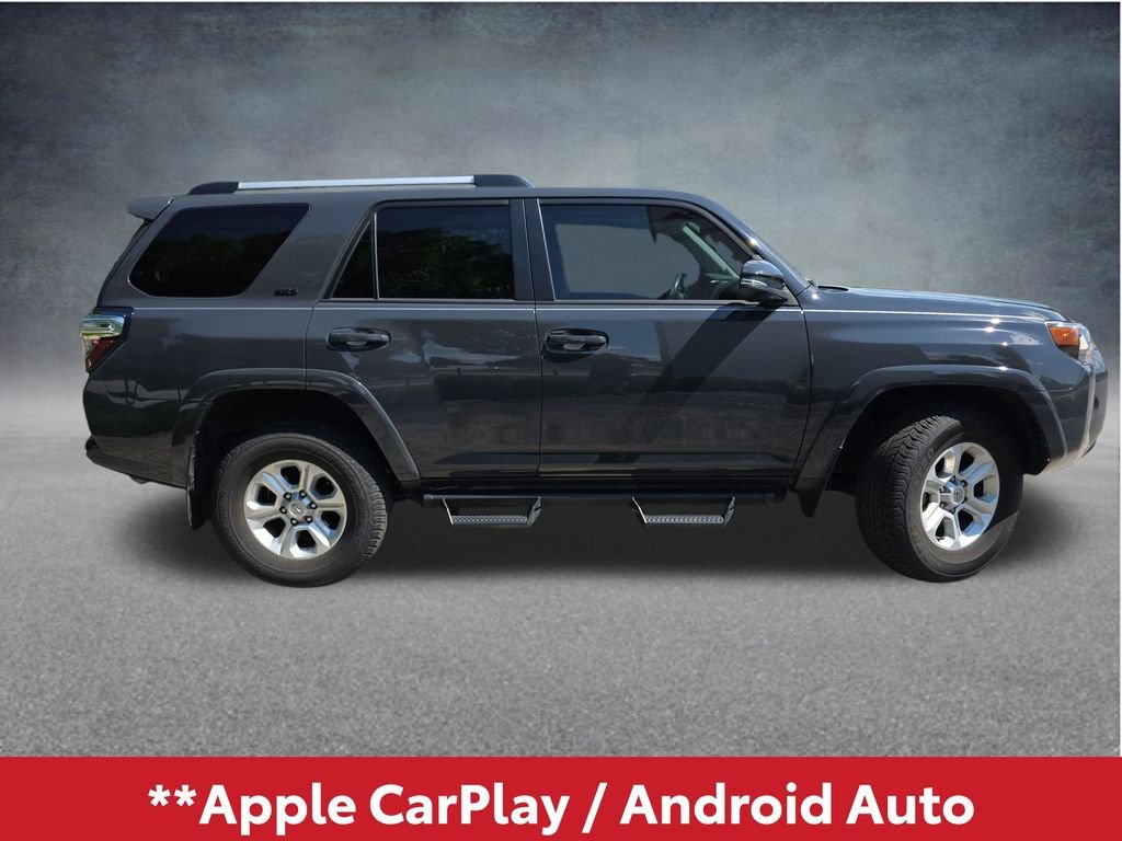 Used 2024  Toyota SR5 Premium image 3