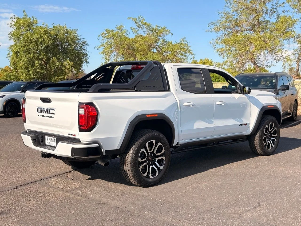 Used 2025 Summit White GMC AT4 image 8