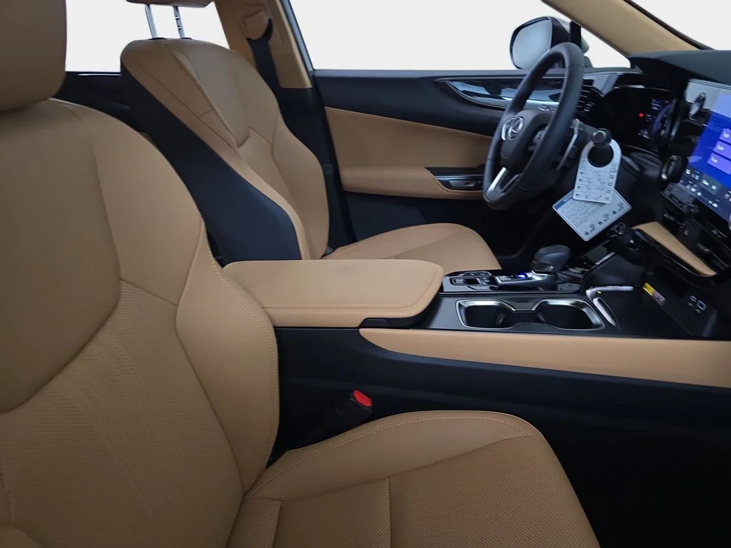 New 2026 Atomic Silver Lexus PREMIUM image 9