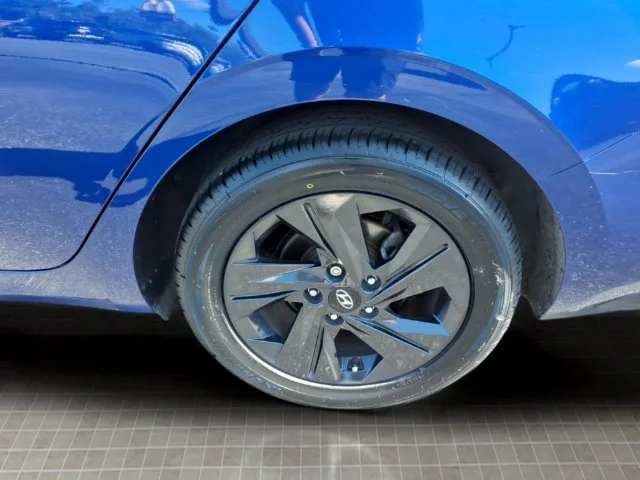 Used 2021 Blue Hyundai SEL image 14