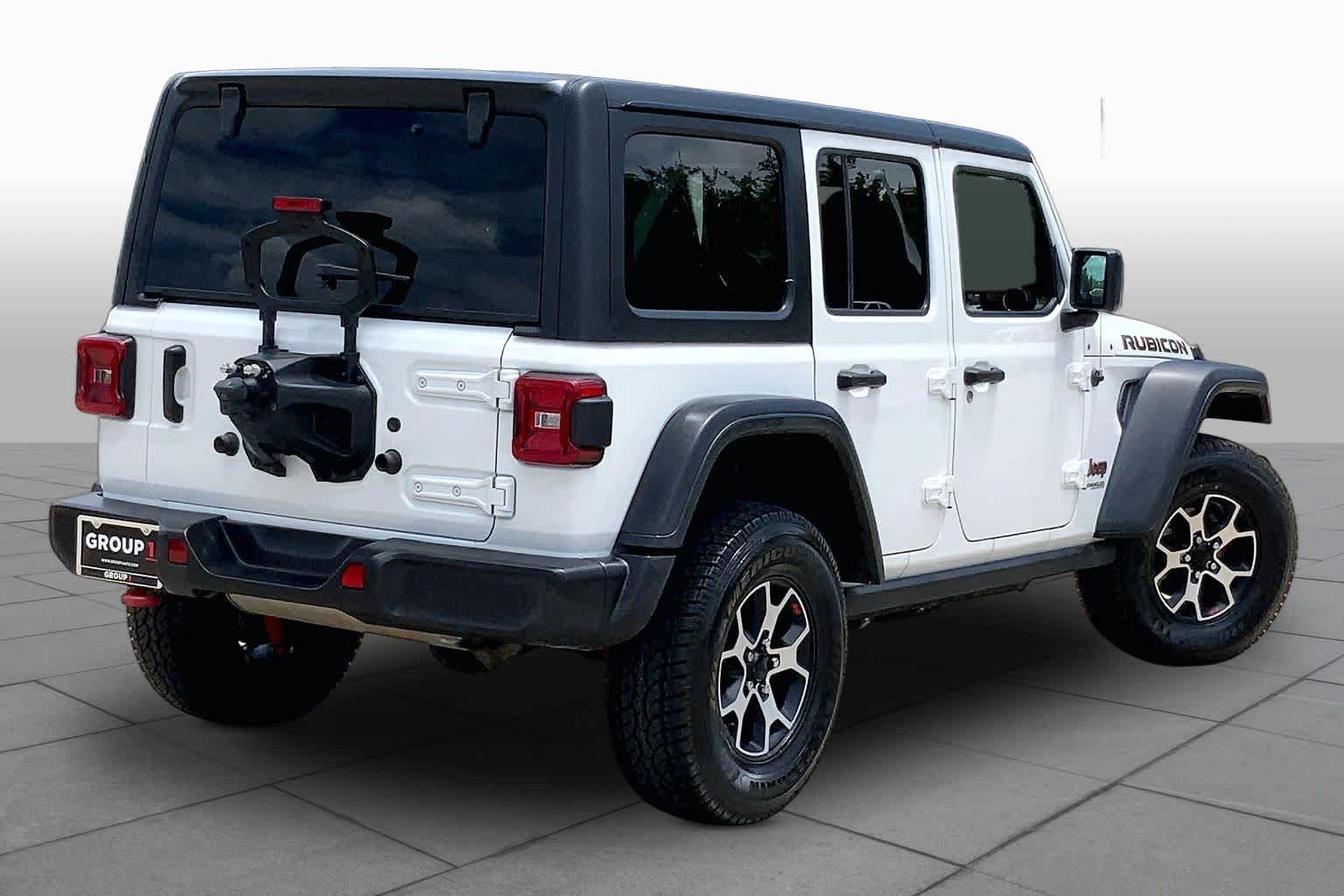 Used 2021 Bright White Clearcoat Jeep Unlimited Rubicon image 12