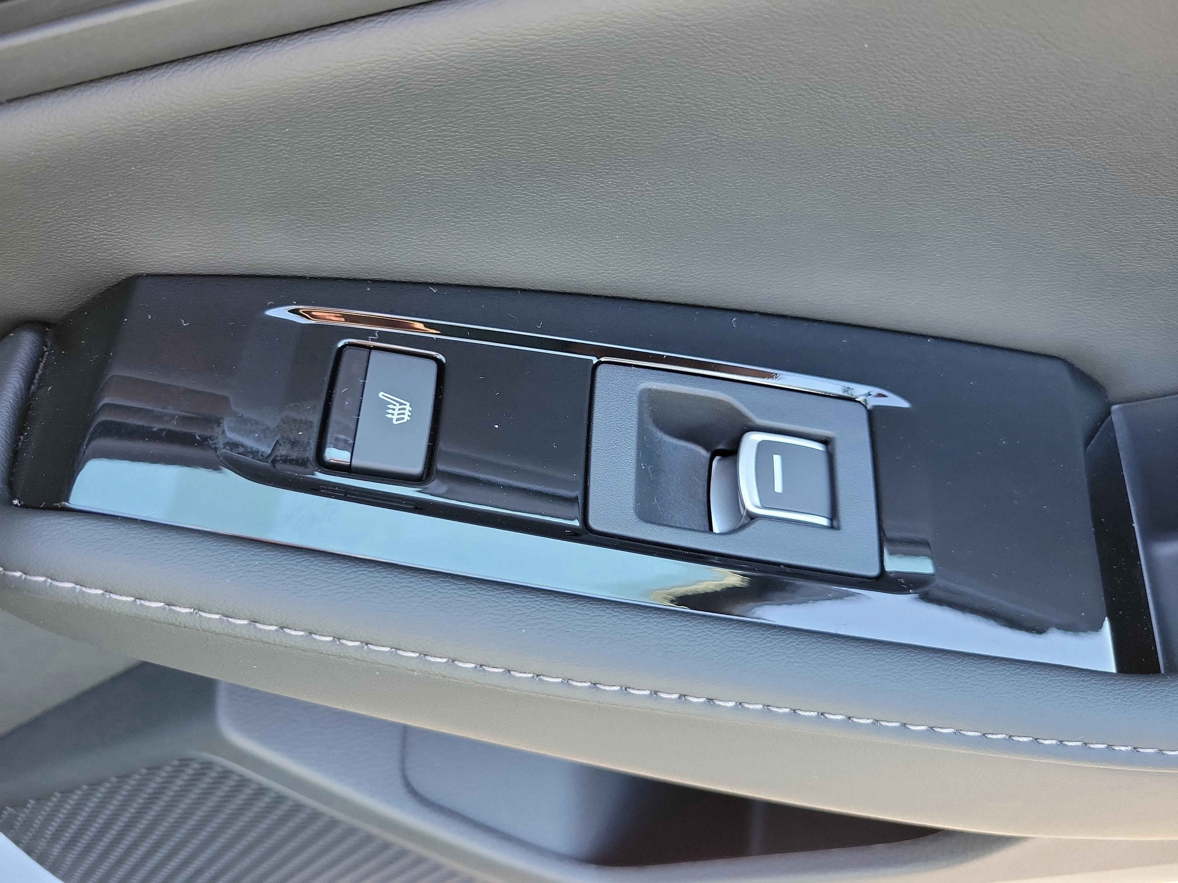 2026 Honda Accord Hybrid Touring - Photo 17
