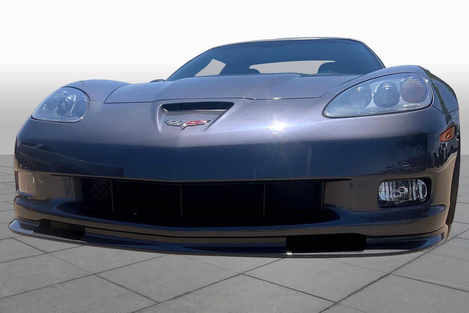 Used 2011 Cyber Gray Metallic Chevrolet Z16 Grand Sport w/3LT image 29